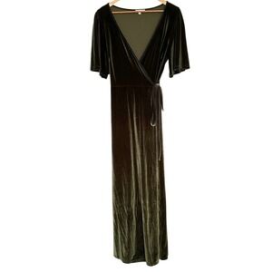 BALTICBORN Plus Wrap Dress Women's XXL Olive Green Velvet Short Sleeve Maxi